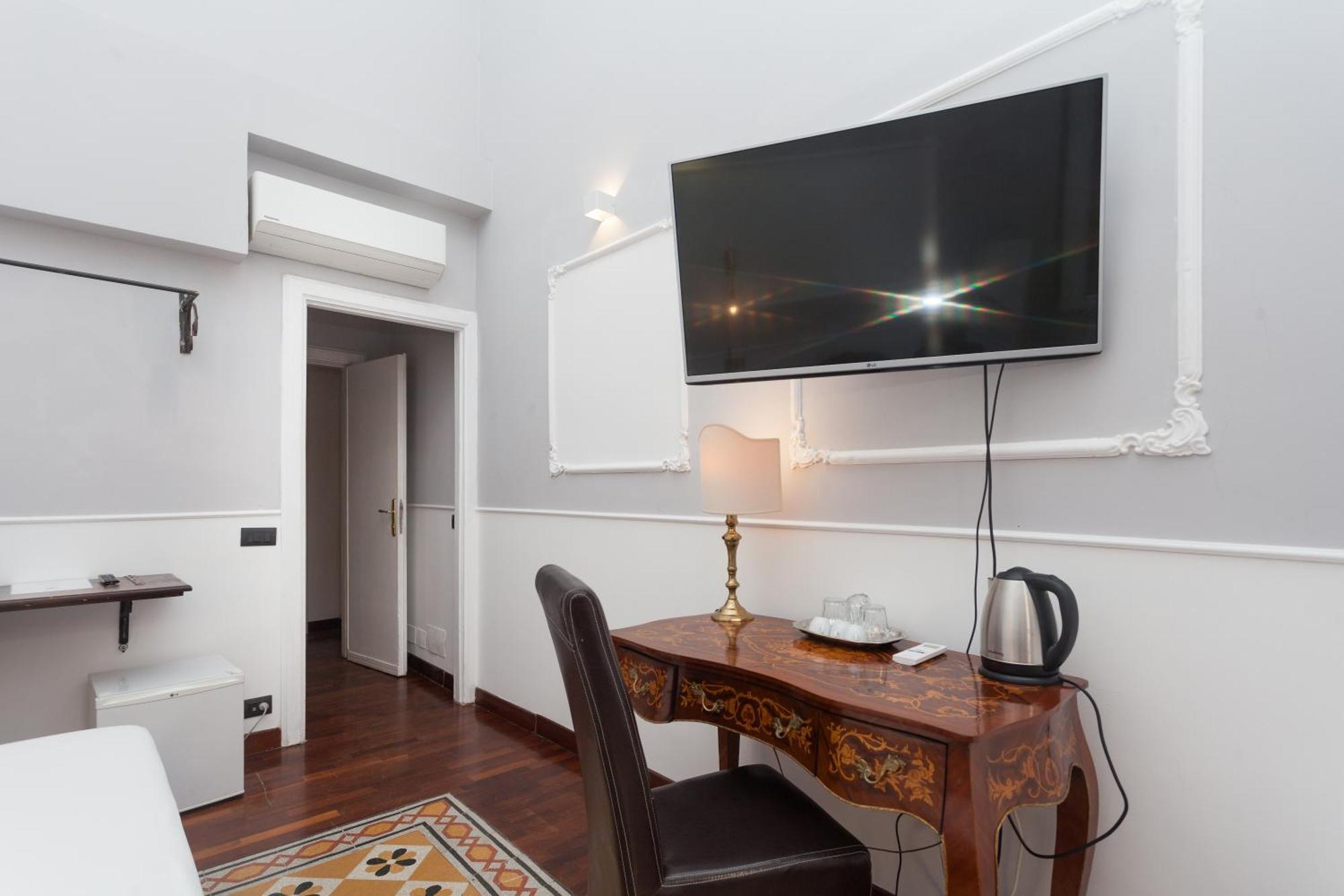 Palazzo Del Duca Piazza Navona Guest House Roma Ngoại thất bức ảnh